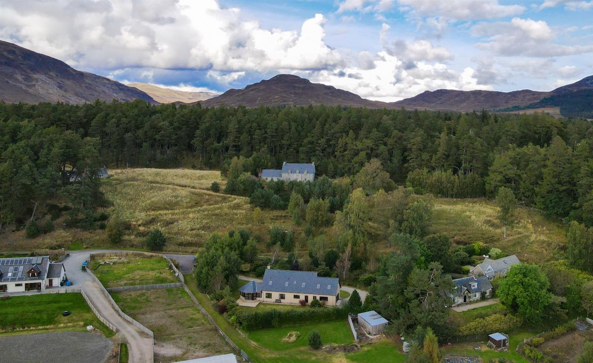 Images for Balgowan, Laggan, Newtonmore EAID:massoncairnsltdapi BID:1