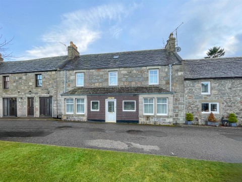 Cruachan, The Square, Tomintoul