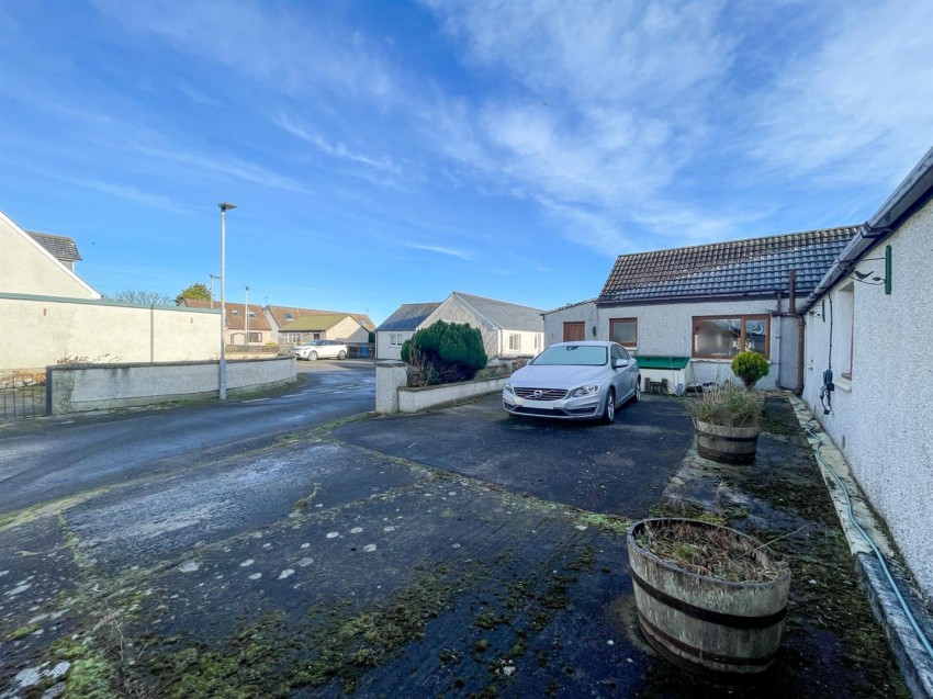 Images for 6 Front Street, Inver, Tain